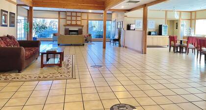 Country Inn & Suites by Radisson, Bend, OR