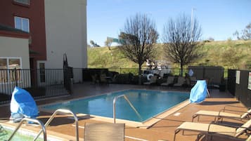 Piscina all'aperto