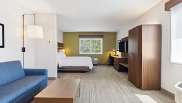 1 bedroom, in-room safe, desk, blackout curtains