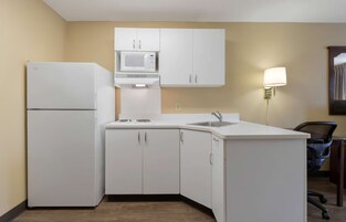 Studio, 1 Queen Bed, Non Smoking | Private kitchen | Full-size fridge, microwave, stovetop, coffee/tea maker