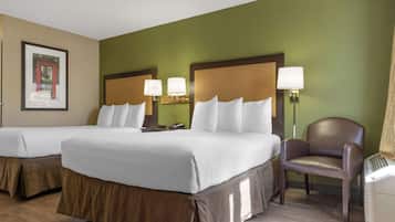 Studio, 2 Double Beds, Non Smoking | Desk, iron/ironing board, free WiFi, bed sheets