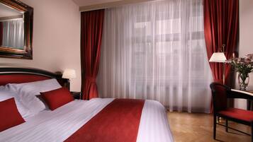 Standard Double or Twin Room | Hypo-allergenic bedding, minibar, in-room safe, desk