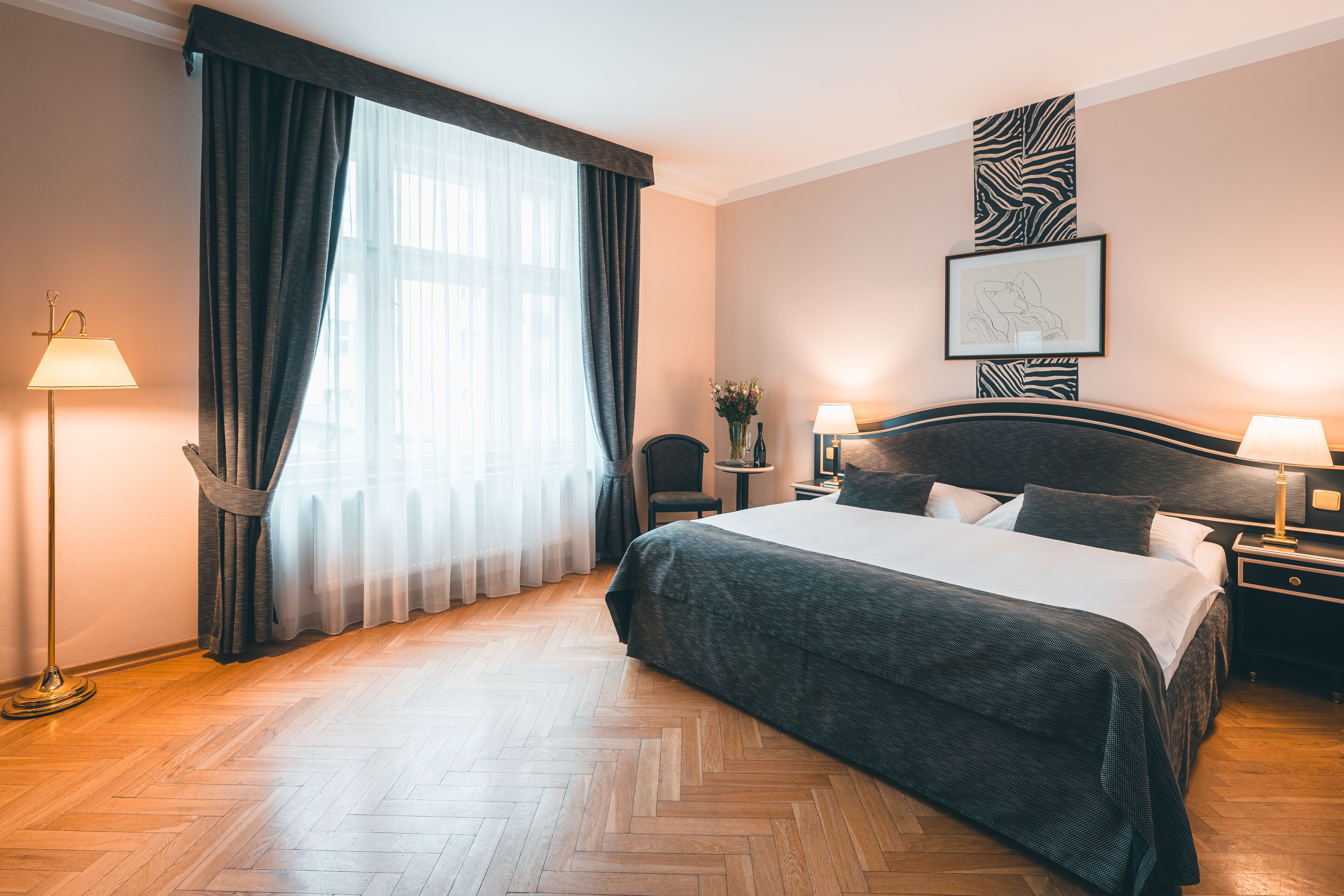 Photo - Elysee Hotel