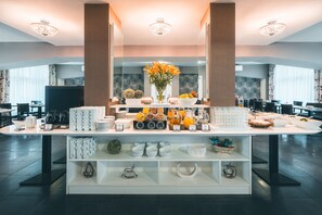 Desayuno buffet incluido todos los días
