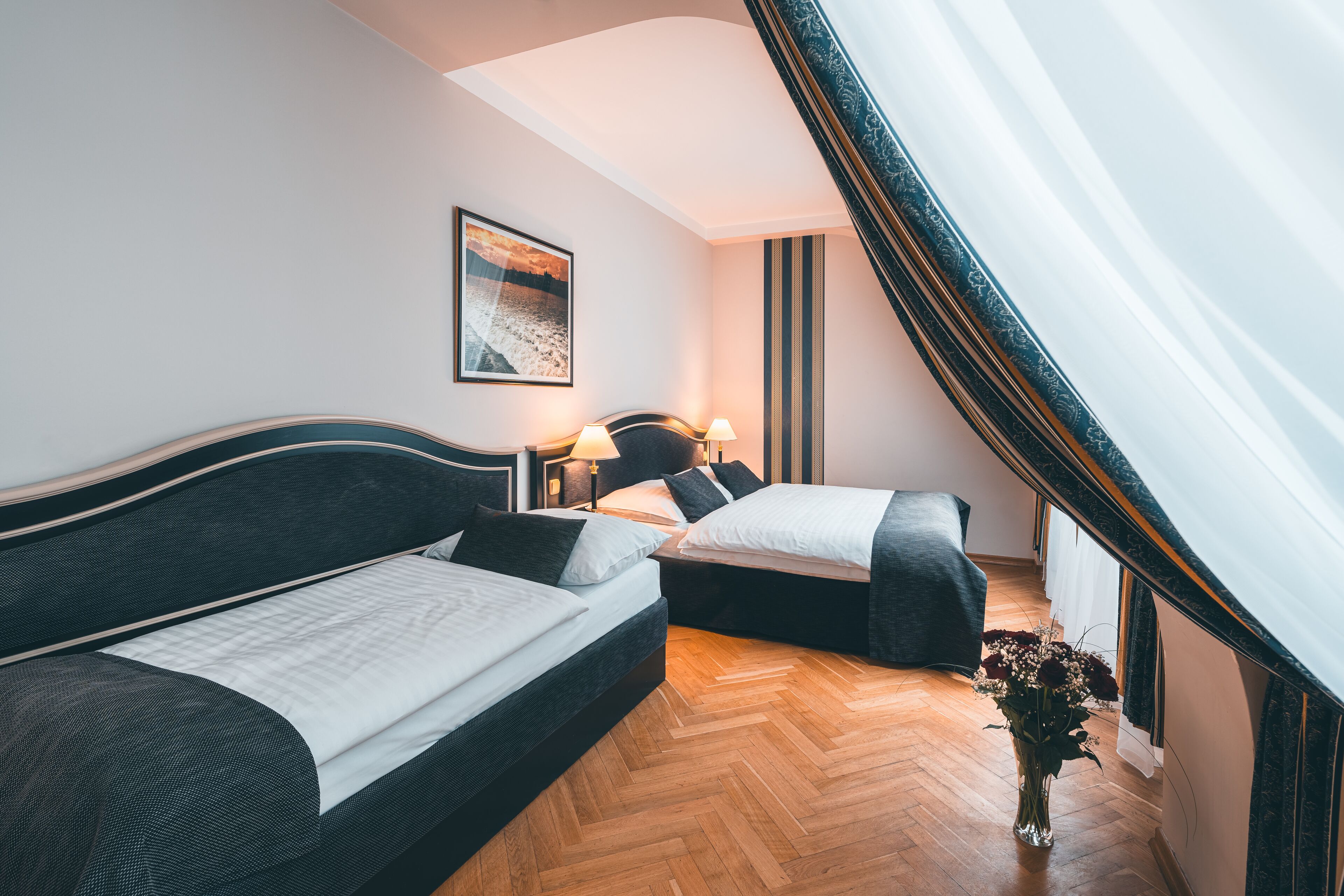 Photo - Elysee Hotel