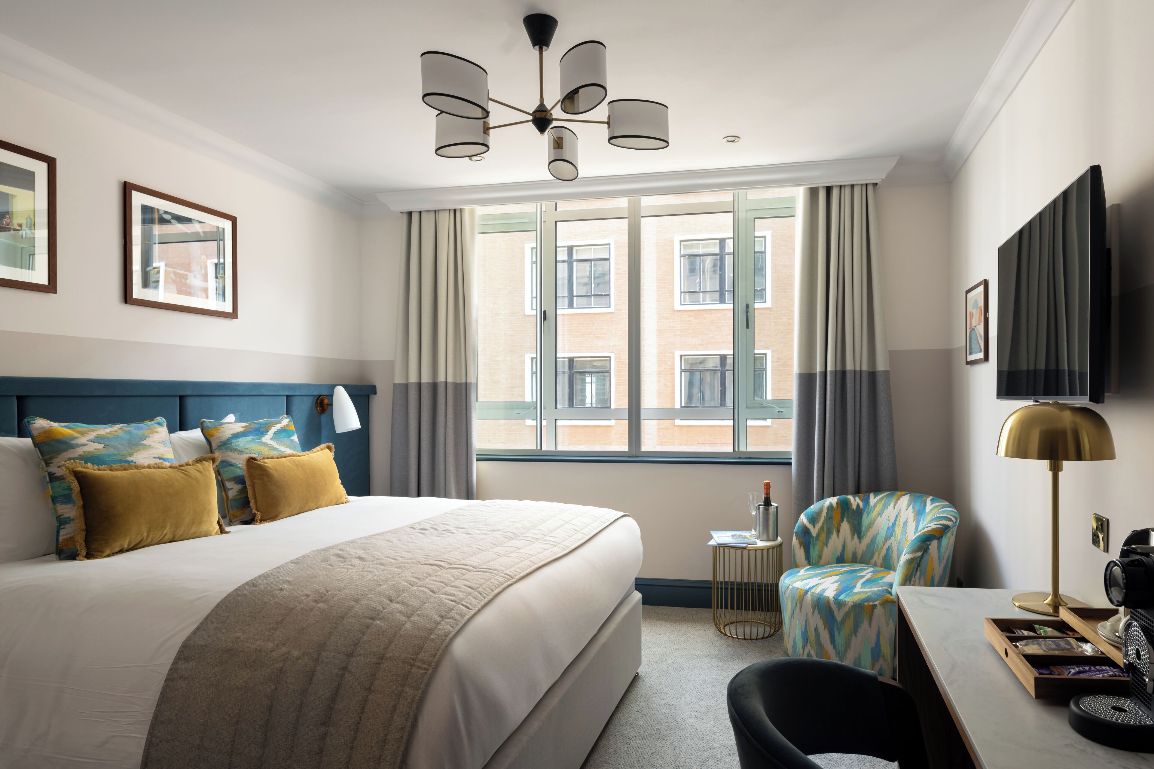 슈피리어 더블룸 또는 트윈룸 | 저자극성 침구, 객실 내 금고, 책상, 암막 커튼