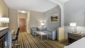 Suite, 1 trÚs grand lit, non-fumeur, réfrigérateur et four à micro-ondes