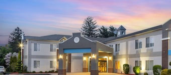 Best Western Plus New England Inn & Suites