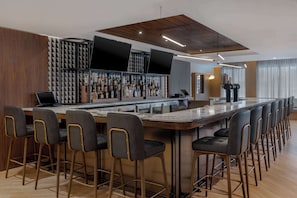 Bar (on property) - DoubleTree by Hilton Kingston (Kingston)