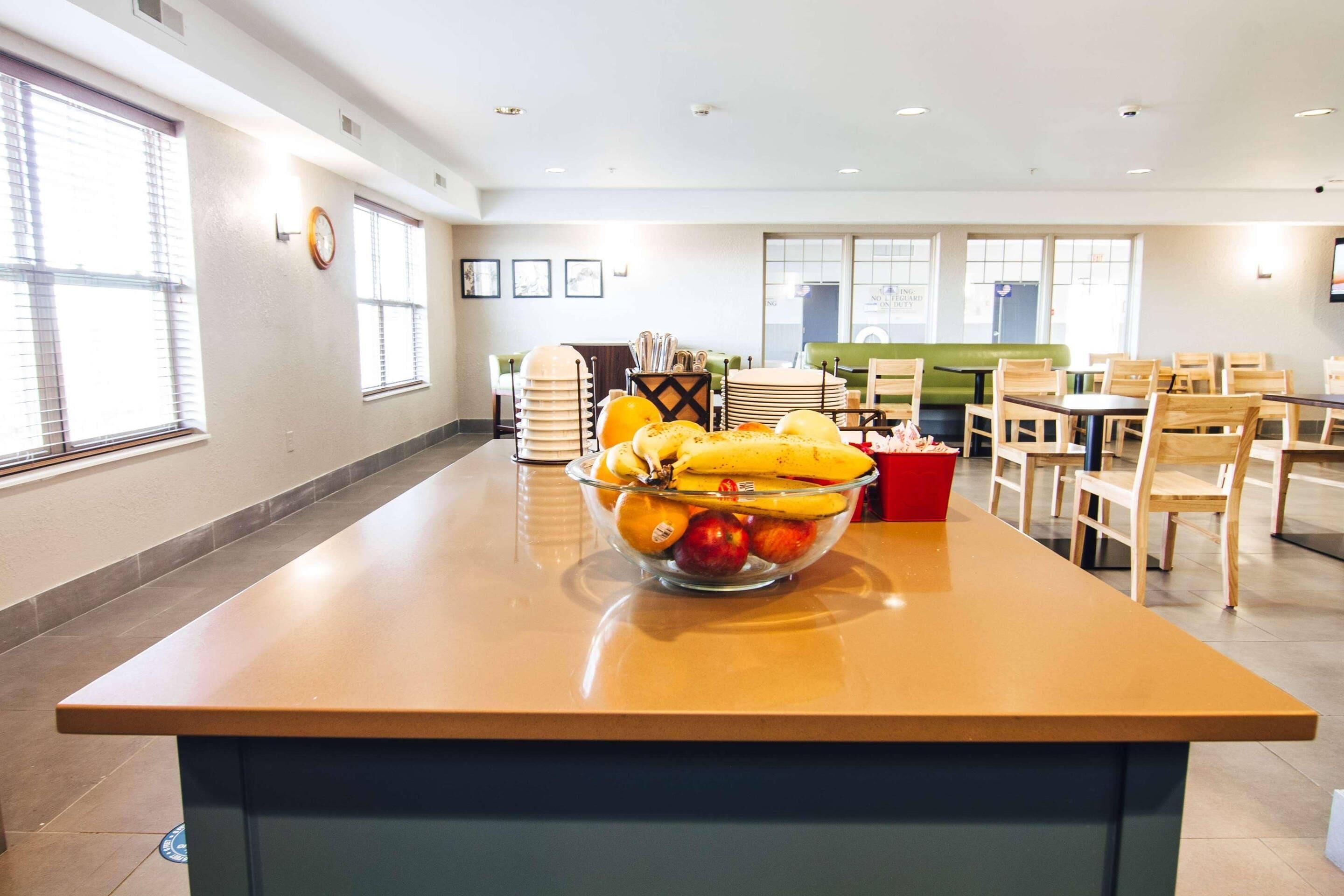 Colazione self-service inclusa, servita tutte le mattine 