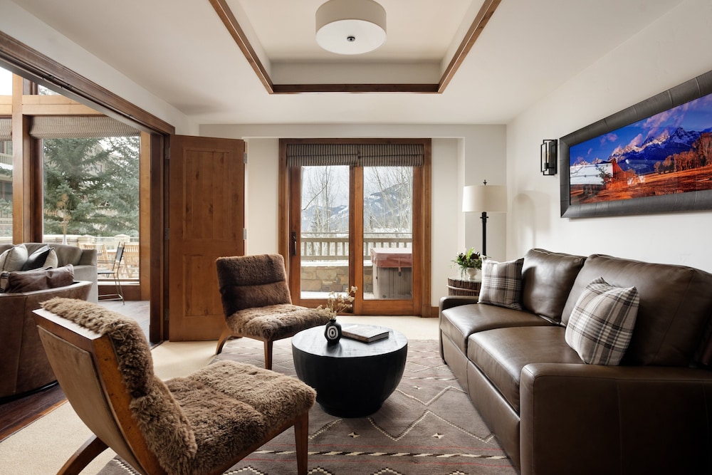 Four Seasons Resort and Residences Jackson Hole by null