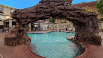 Outdoor pool, sun loungers
