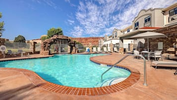 Outdoor pool, sun loungers
