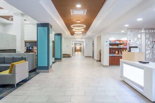 Holiday Inn Express & Suites Williamsburg by IHG