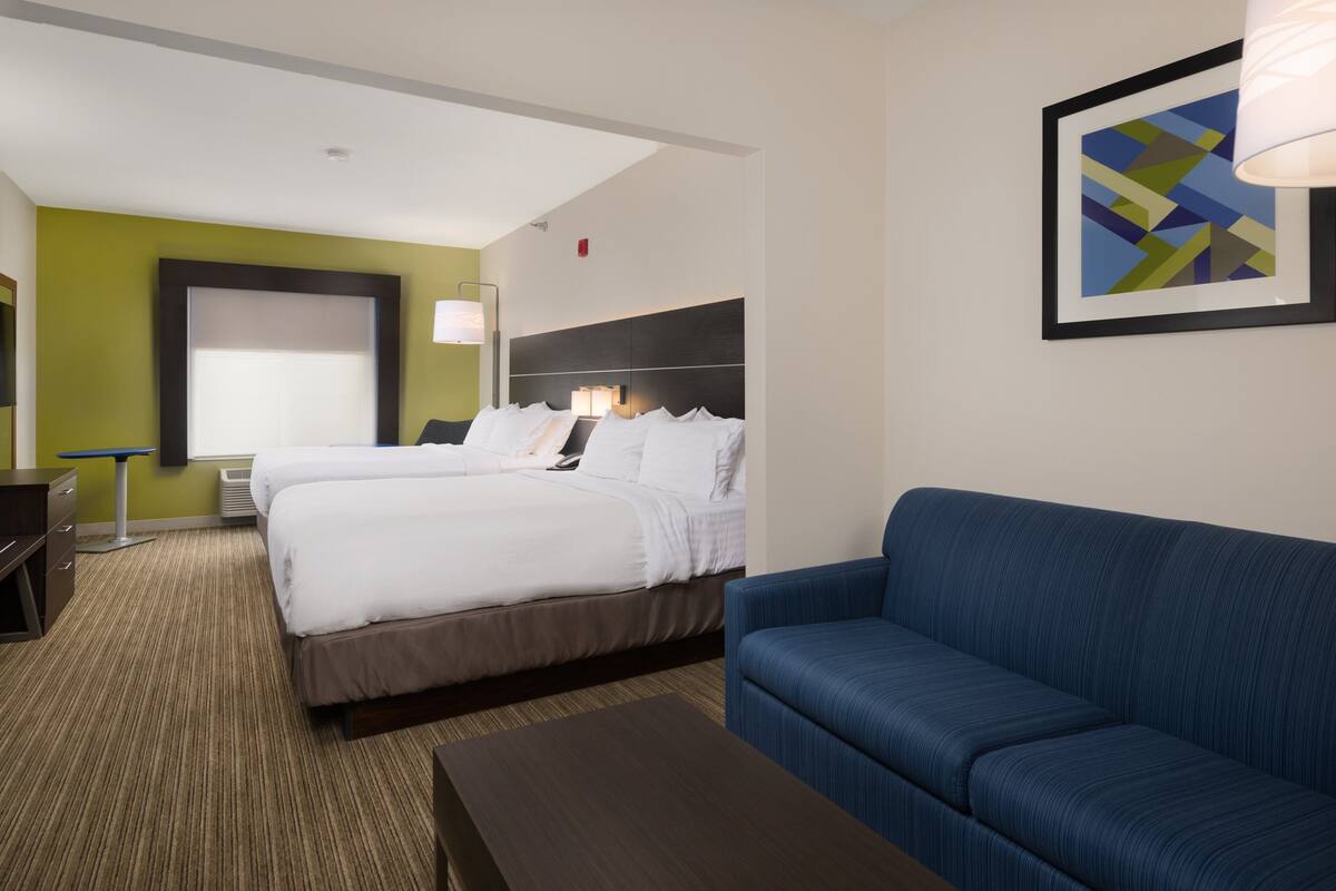 Standard Room, Multiple Beds (Wet Bar) | In-room safe, desk, blackout drapes, iron/ironing board