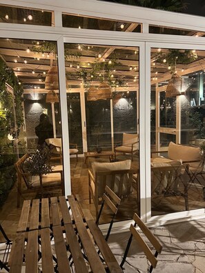 Porch - Hotel Cannes Gallia (Cannes)