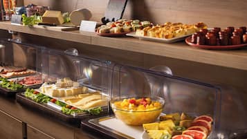Daily buffet breakfast (EUR 17 per person)