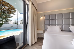 Superior Double Room | Desk, blackout curtains, soundproofing, free WiFi
