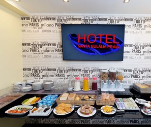 Daily buffet breakfast for a fee - Urban Hotel Santa Eulália (Albufeira)
