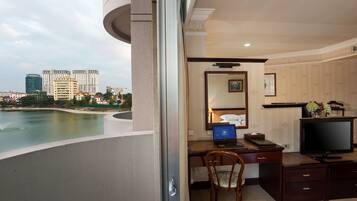 Honeymoon kamer, 1 tweepersoonsbed | Uitzicht op het meer