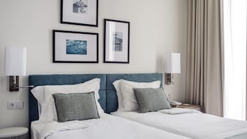 Kahden hengen standard-huone | Minibaari, tallelokero huoneessa, pimennysverhot, vauvansängyt