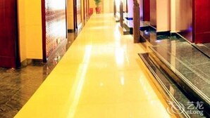 Ảnh chưa phân loại, 4 trong số 105 ảnh, nút