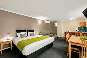 Family Suite | 1 bedroom, in-room safe, desk, iron/ironing board