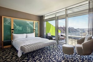 Room, 1 Bedroom, Terrace, City View | Premium bedding, down duvets, pillow-top beds, in-room safe - Le Méridien Wien (Vienna)