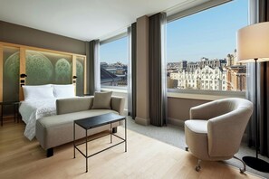 Superior Room, 1 Queen Bed, City View