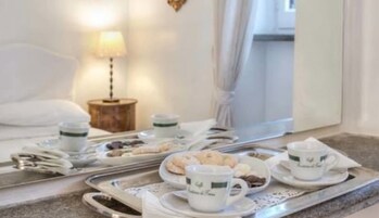 Servicio de comidas a la habitación