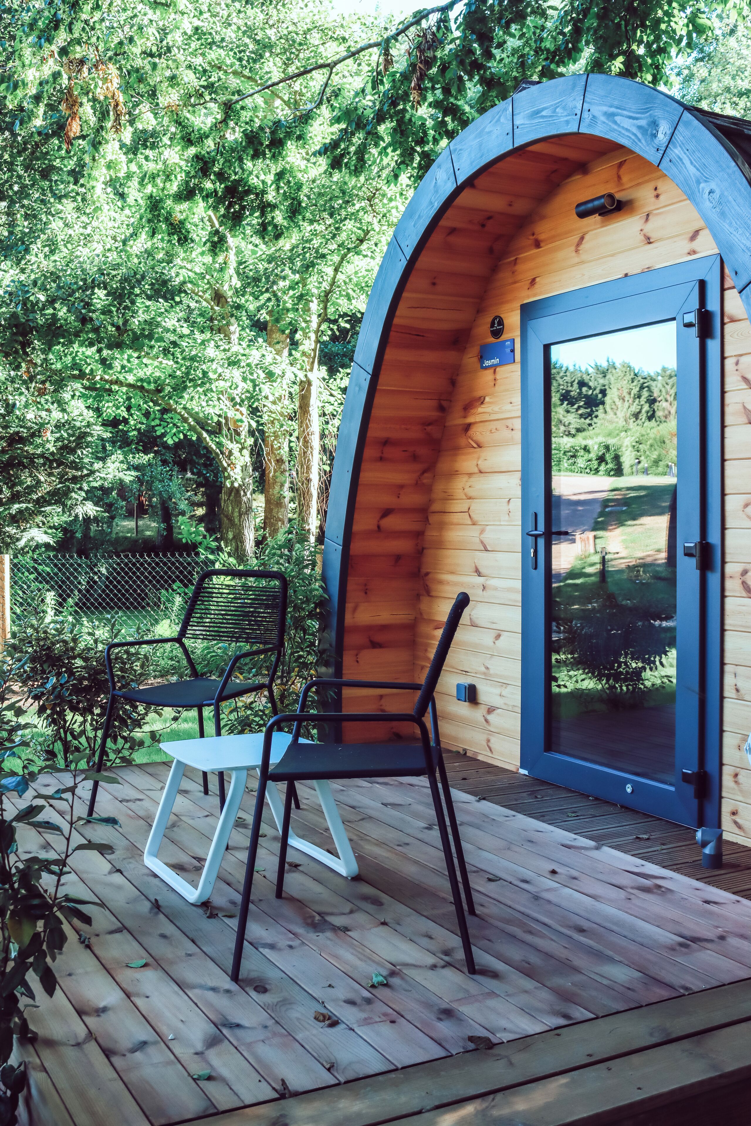 Chambre, 1 grand lit (Eco-Lodge) | Literie hypoallergénique, coffres-forts dans les chambres, bureau