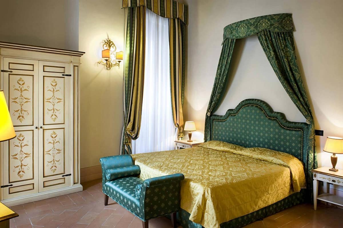 Superior Double or Twin Room | Premium bedding, minibar, in-room safe, desk