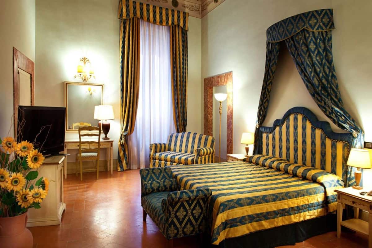 Junior Suite | Premium bedding, minibar, in-room safe, desk