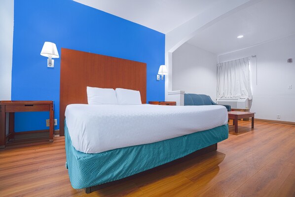 Desk, iron/ironing board, free WiFi, bed sheets