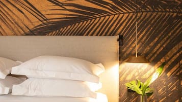 Habitación Premium doble | Edredones de plumas, minibar, caja fuerte y escritorio