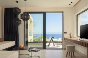 Premium 2 bedroom Suite | منطقة المعيشة | تلفزيون بحجم 32-بوصة يعرض قنوات تلفزيونية باشتراك مدفوع، تنس طاولة