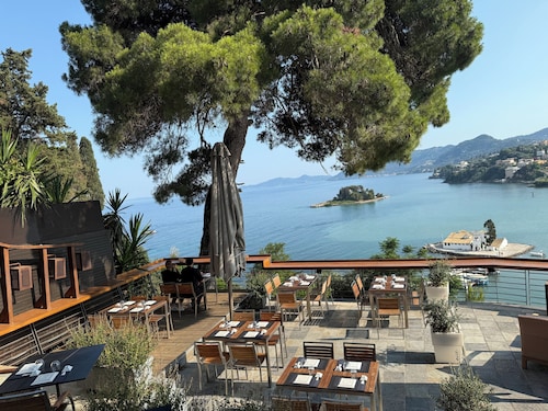 Corfu Holiday Palace Hotel