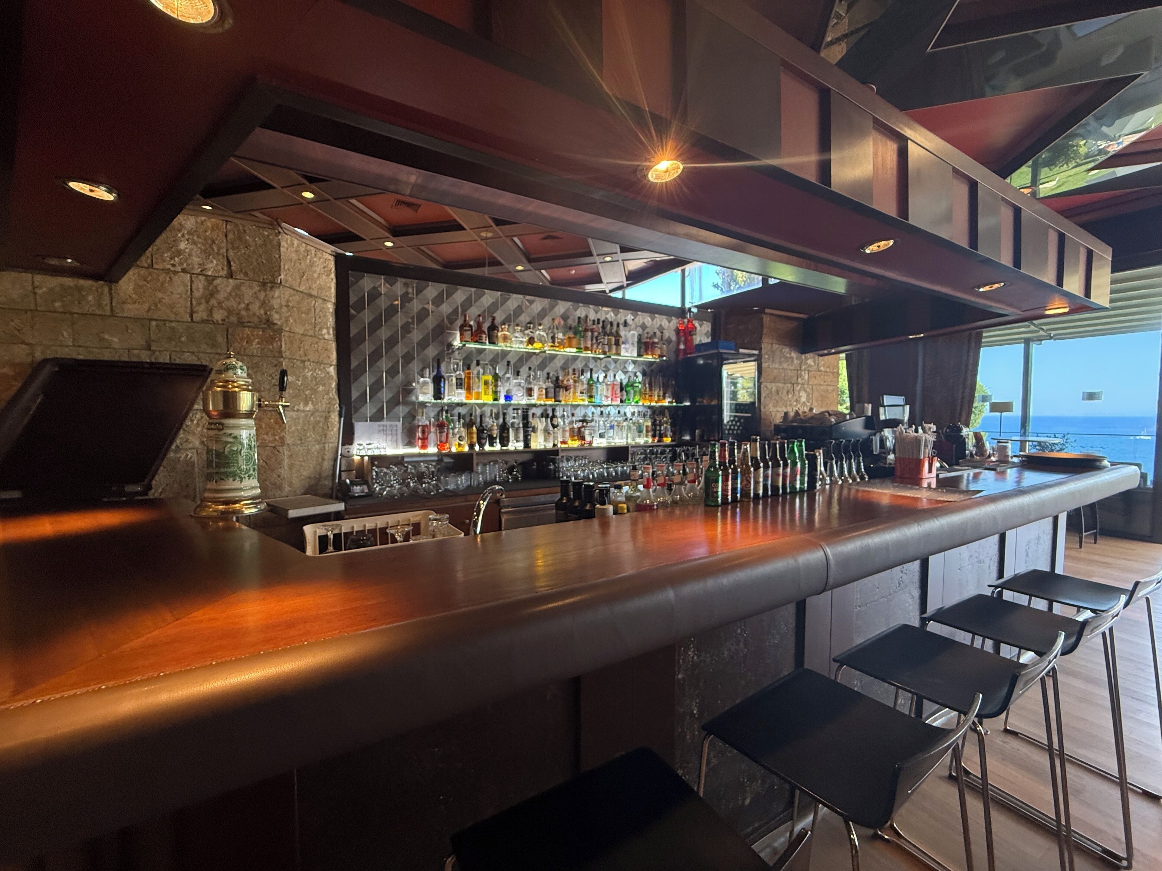 4 bars/lounges, poolside bar, beach bar