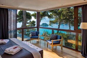 Kalotheatis - 2 Bedroom Bungalow Sea View/ Mouse Island View | خزنة داخل الغرفة ومكواة/لوح كي وواي فاي مجانًا وملاءات أسرّة