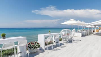 2 barer/lounger, bar ved poolen, strandbar