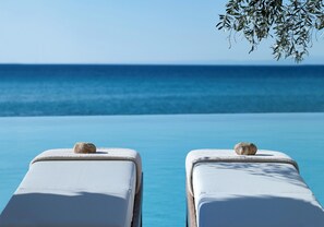 Sauna, hot tub, Turkish bath/hammam, body treatments, hydrotherapy