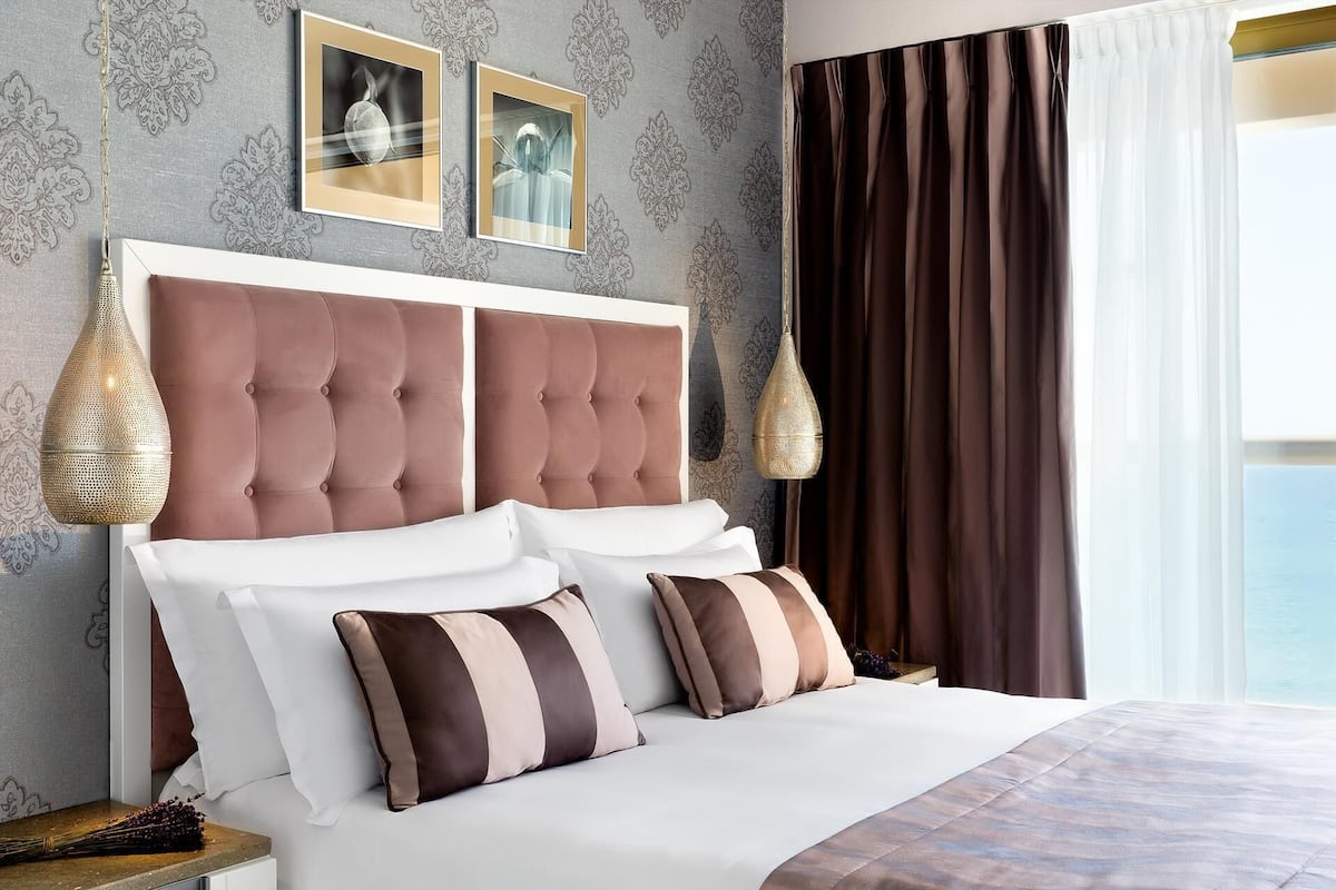 1 bedroom, minibar, in-room safe, blackout drapes
