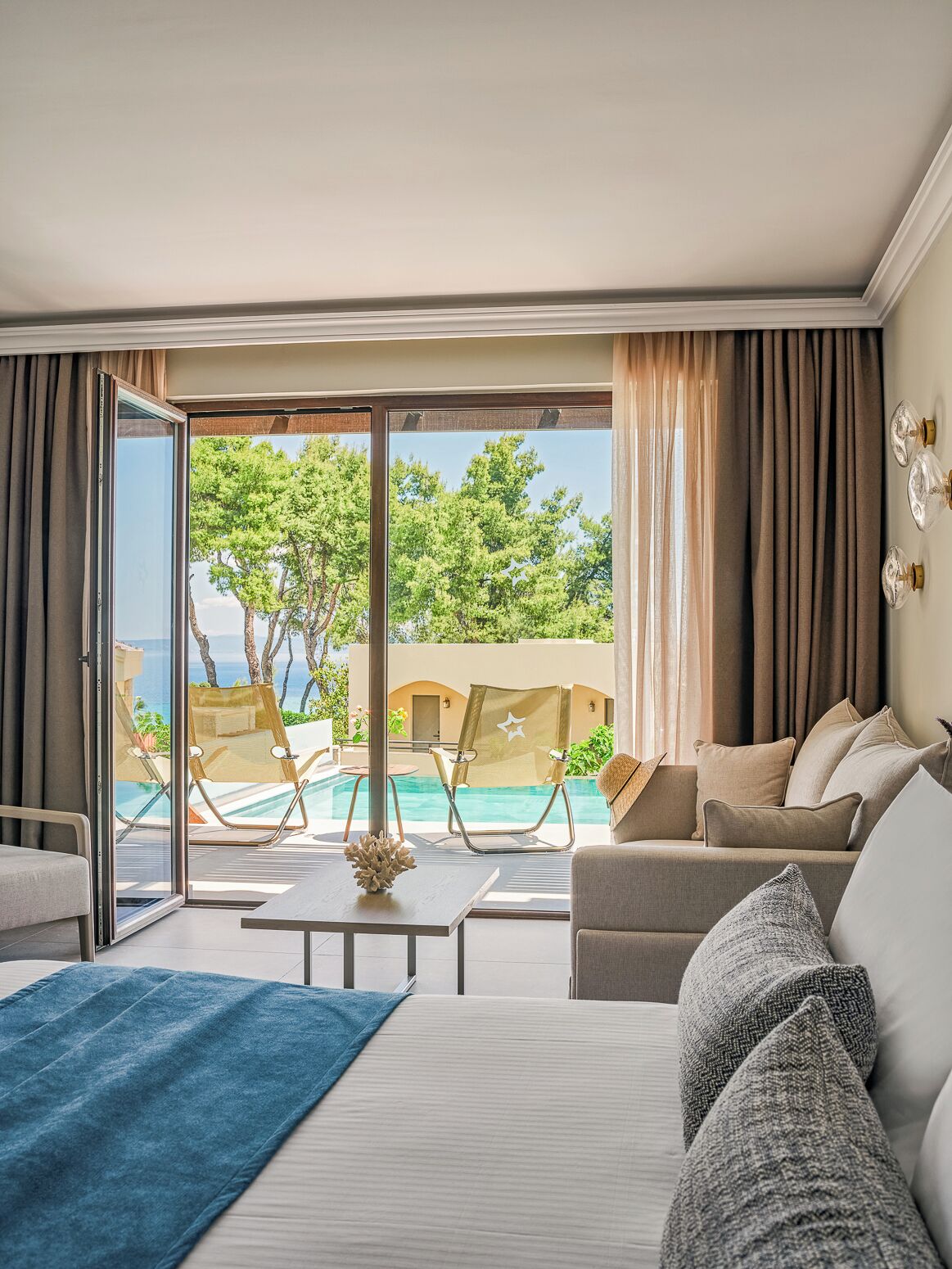 Elegance Suite Private Pool | In-room safe, free WiFi, bed sheets, wheelchair access