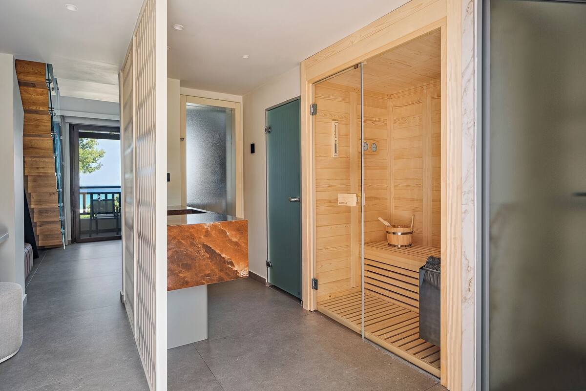 Loft Spa Suite Sea View | Brankas, Wi-Fi gratis, dan seprai linen