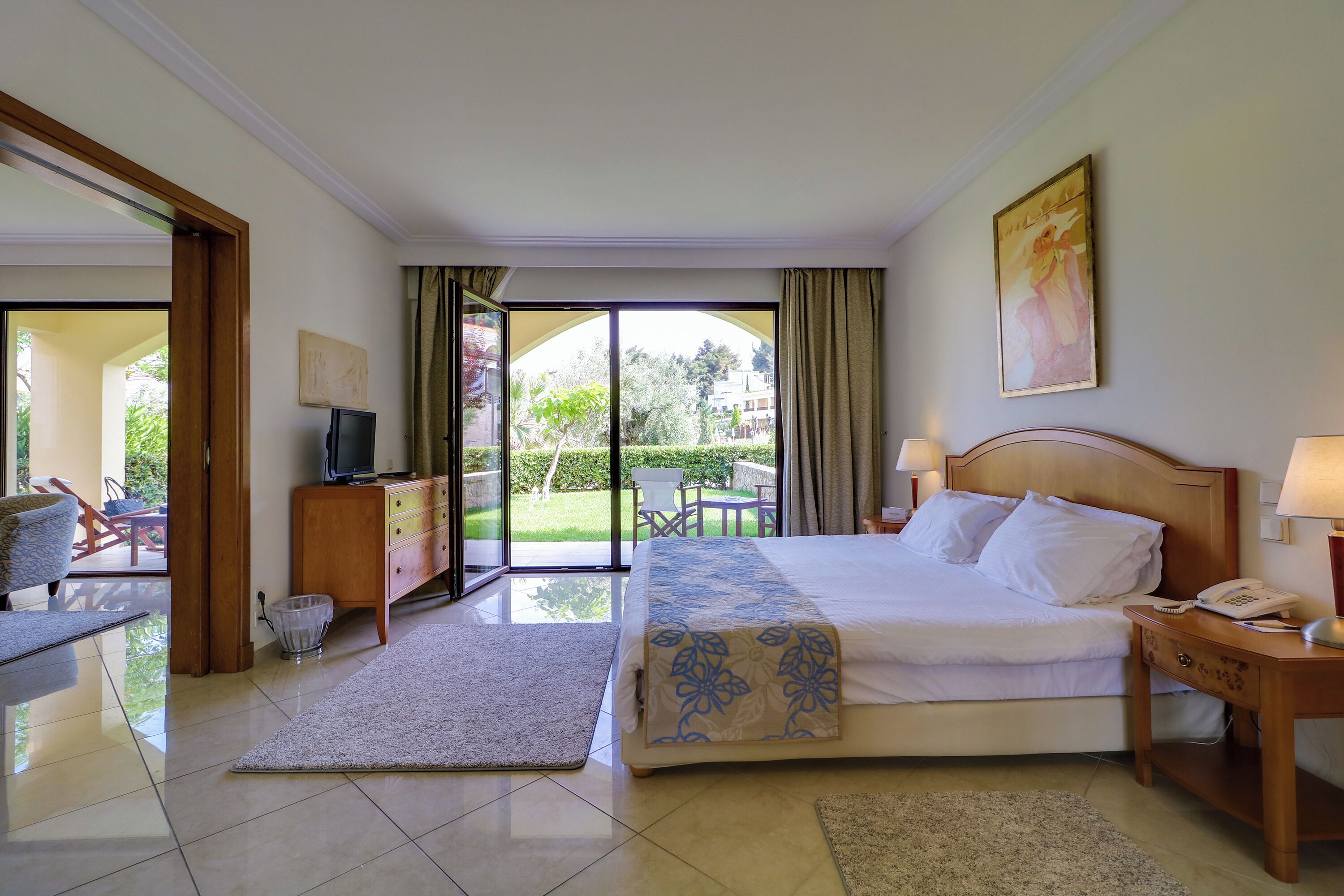 Suite, Sea View | In-room safe, free WiFi, bed sheets, wheelchair access