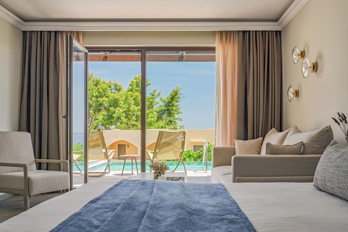 Elegance Suite Private Pool | 1 bedroom, in-room safe, free WiFi, bed sheets