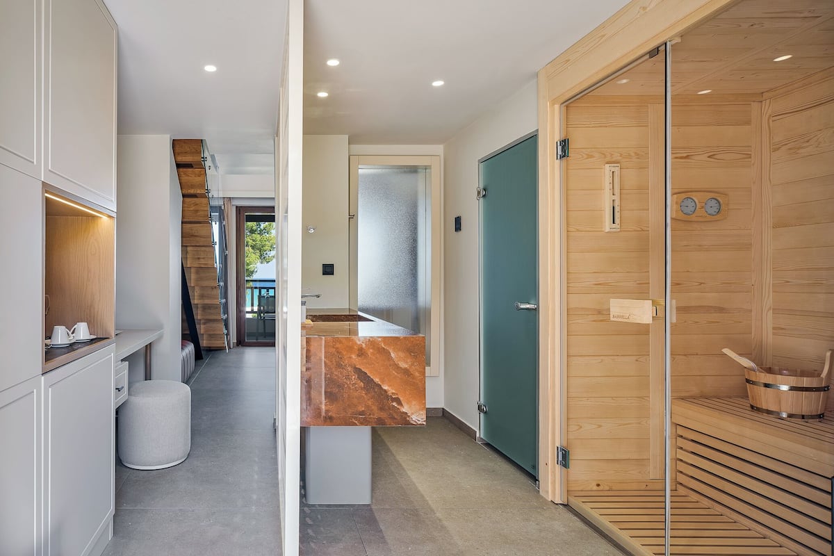 Loft Spa Suite Sea View | 1 bedroom, in-room safe, free WiFi, bed sheets