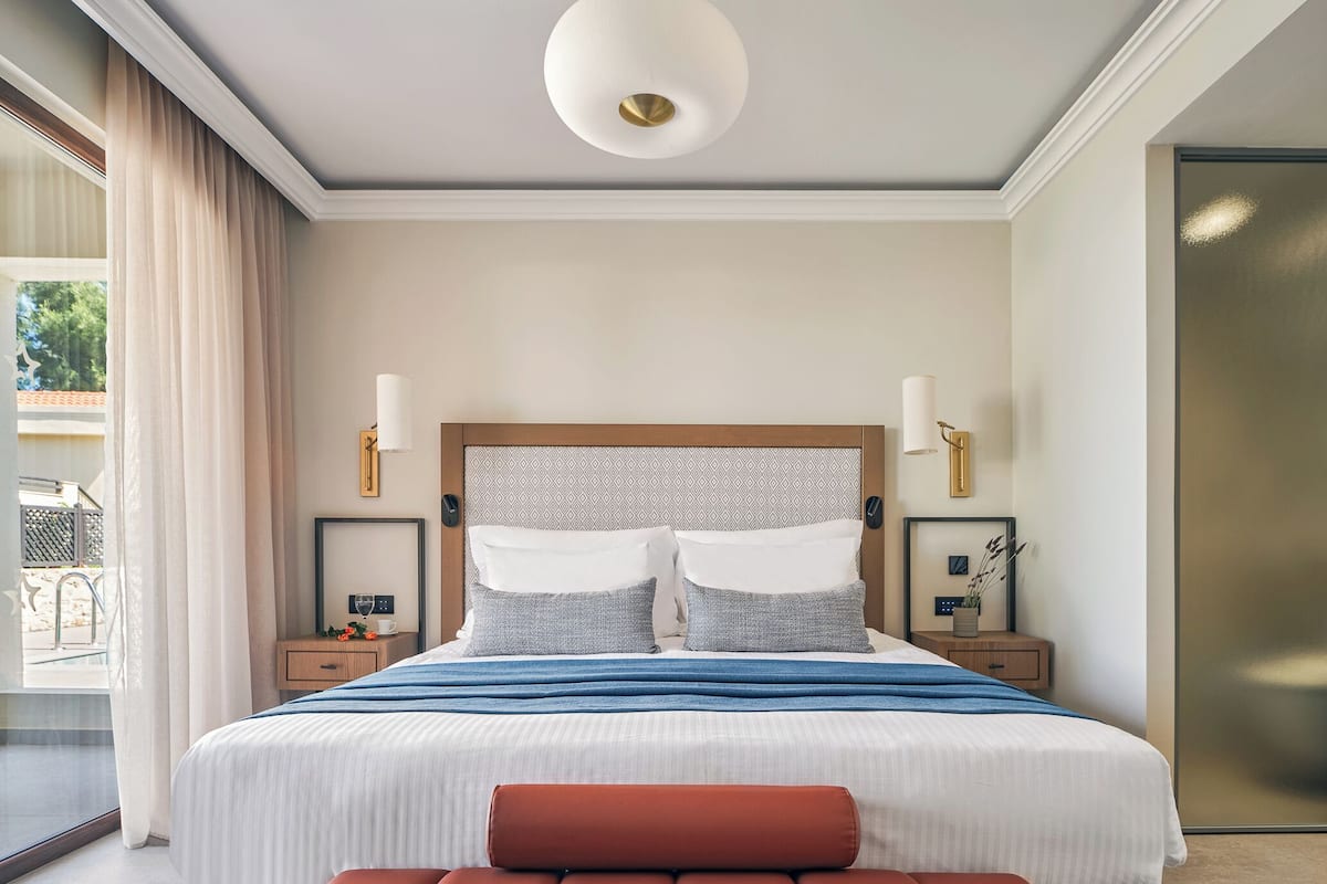 1 bedroom, in-room safe, free WiFi, bed sheets