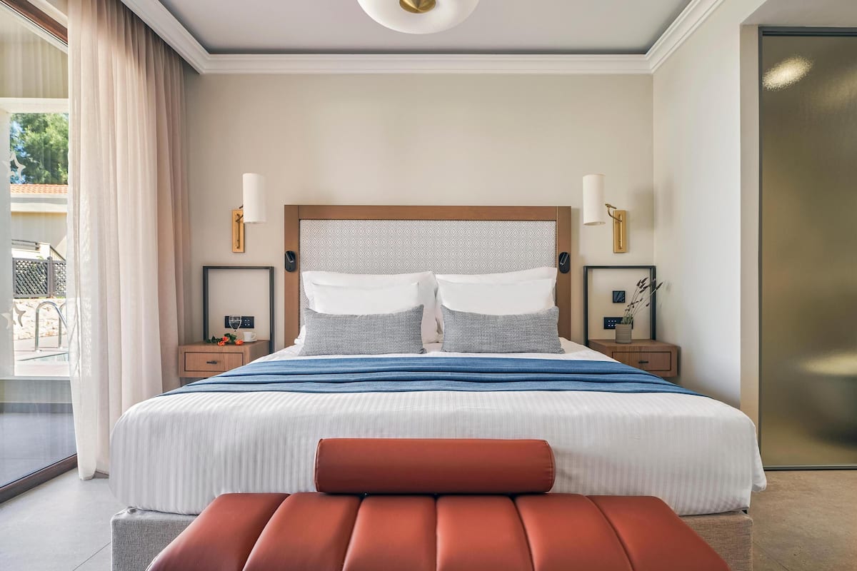 Caja de seguridad en la habitación, wifi gratis y ropa de cama