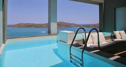 Domes Aulus Elounda All-Inclusive Resort, Curio by Hilton